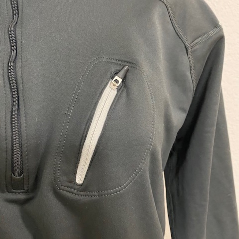 Nike Running Jacket Size Medium - image 5